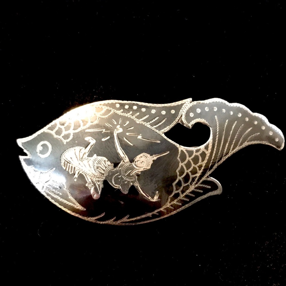 Siam Sterling Silver Fish Pin